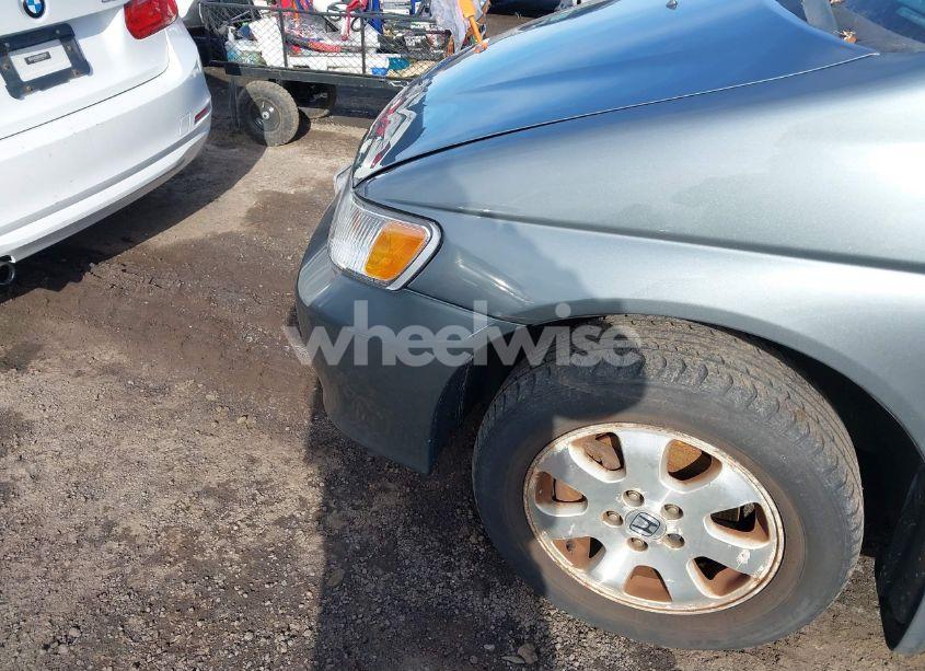 Photo 13 of 2002 Honda Odyssey EX-L (VIN 5FNRL180X2B022889)