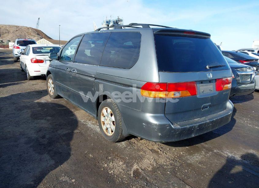 Photo 3 of 2002 Honda Odyssey EX-L (VIN 5FNRL180X2B022889)