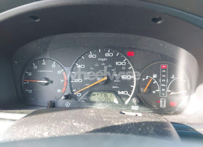 Photo 7 of 2002 Honda Odyssey EX-L (VIN 5FNRL180X2B022889)