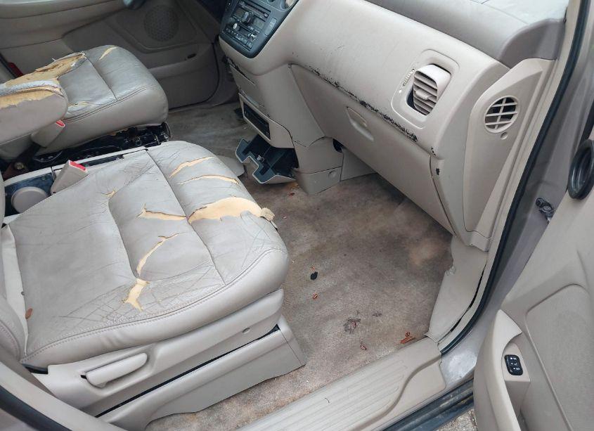 Photo 5 of 2003 Honda Odyssey EX-L (VIN 5FNRL180X3B028175)