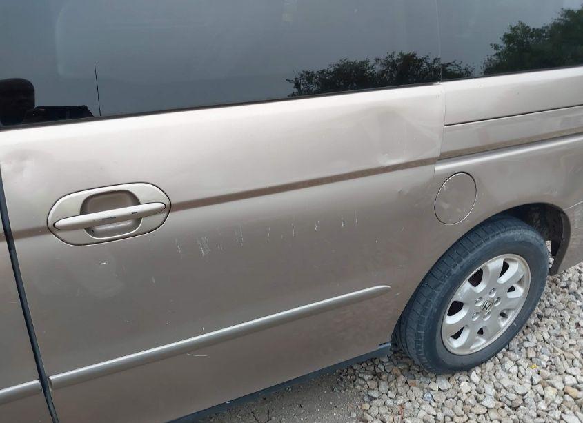 Photo 6 of 2003 Honda Odyssey EX-L (VIN 5FNRL180X3B028175)