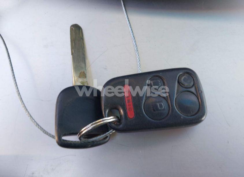 Photo 11 of 2003 Honda Odyssey EX-L (VIN 5FNRL180X3B033974)