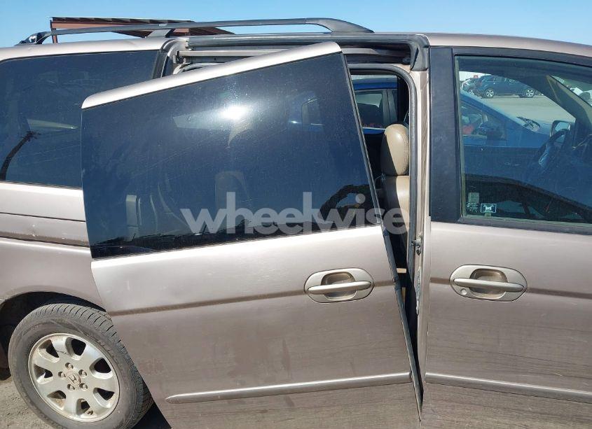 Photo 14 of 2003 Honda Odyssey EX-L (VIN 5FNRL180X3B033974)