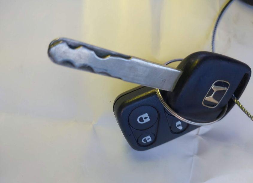 Photo 11 of 2004 Honda Odyssey EX-L (VIN 5FNRL180X4B013600)