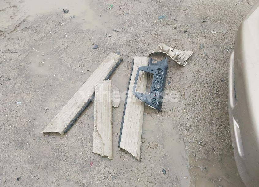 Photo 12 of 2003 Honda Odyssey LX (VIN 5FNRL18503B052965)