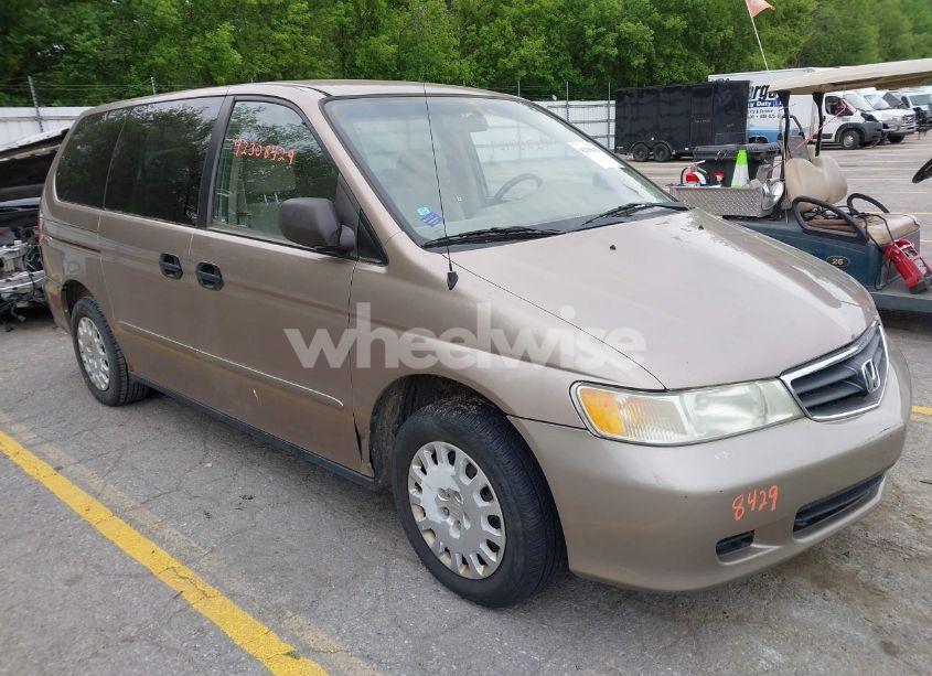 2003 Honda Odyssey LX (VIN 5FNRL18513B106306) main photo