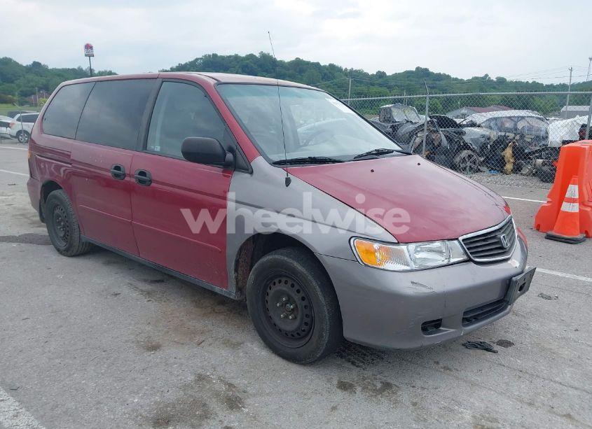 2003 Honda Odyssey LX (VIN 5FNRL18513B112221) main photo