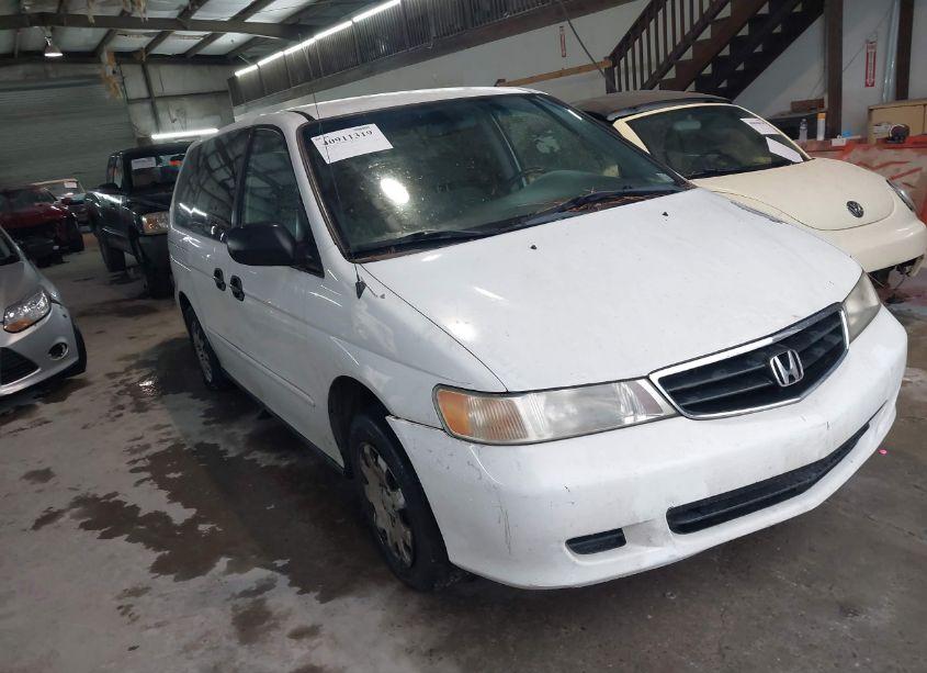 2002 Honda Odyssey LX (VIN 5FNRL18522B052139) main photo