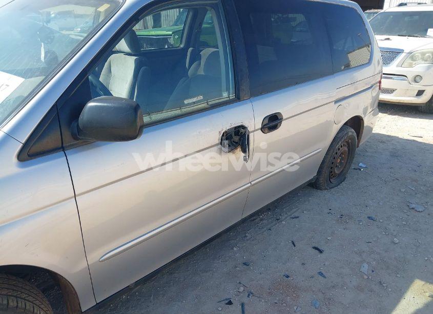 Photo 6 of 2003 Honda Odyssey LX (VIN 5FNRL18523B124829)