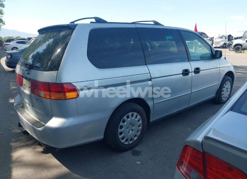 Photo 4 of 2002 Honda Odyssey LX (VIN 5FNRL18582B052176)
