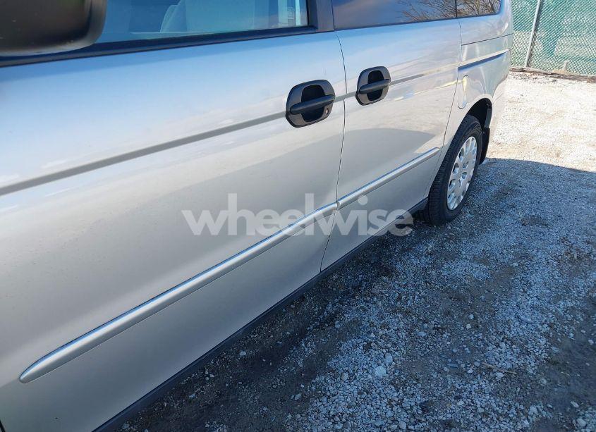 Photo 12 of 2003 Honda Odyssey LX (VIN 5FNRL18583B019065)