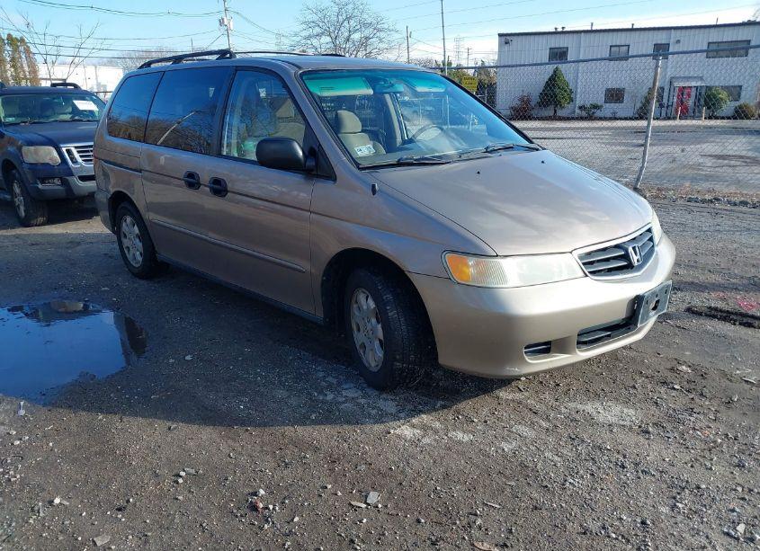 2004 Honda Odyssey LX (VIN 5FNRL18584B063875) main photo