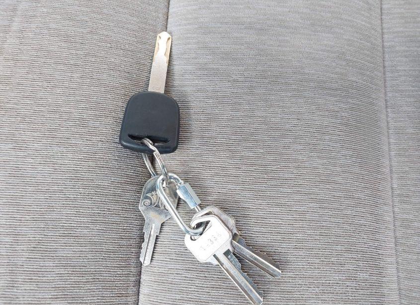 Photo 11 of 2004 Honda Odyssey LX (VIN 5FNRL18584B063875)