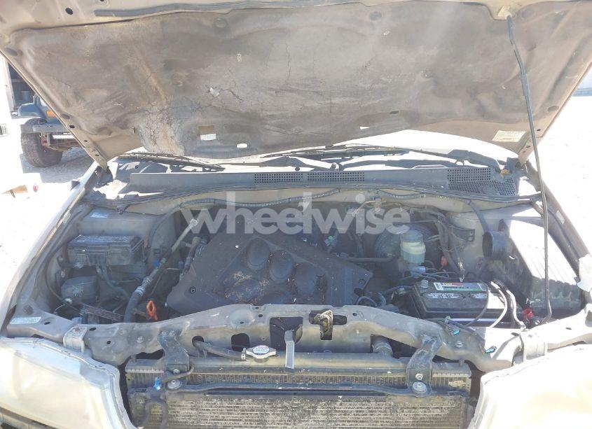 Photo 10 of 2004 Honda Odyssey LX (VIN 5FNRL18594B008190)