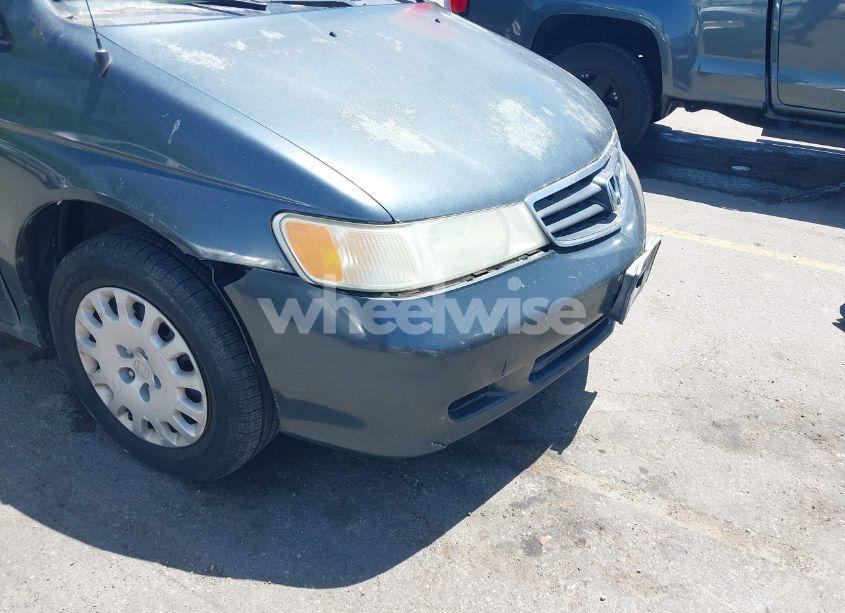 Photo 6 of 2003 Honda Odyssey LX (VIN 5FNRL185X3B066629)