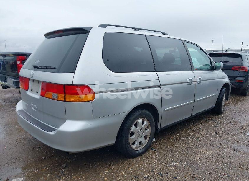 Photo 4 of 2003 Honda Odyssey EX (VIN 5FNRL18603B034927)