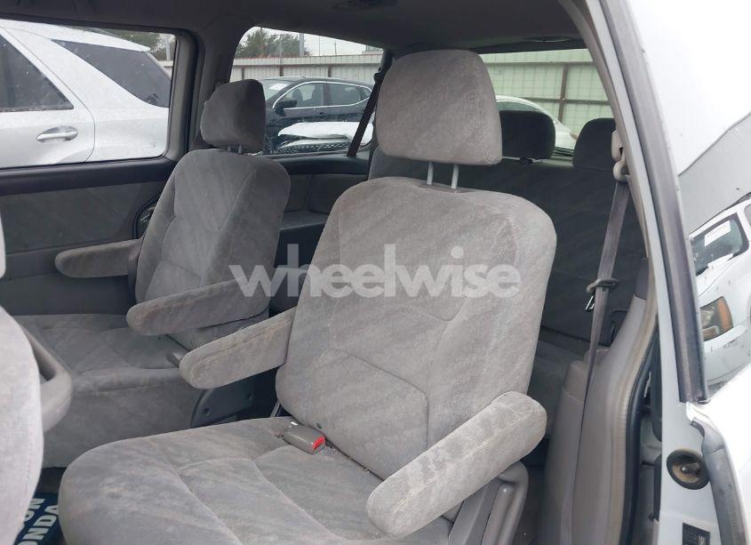 Photo 8 of 2003 Honda Odyssey EX (VIN 5FNRL18603B034927)