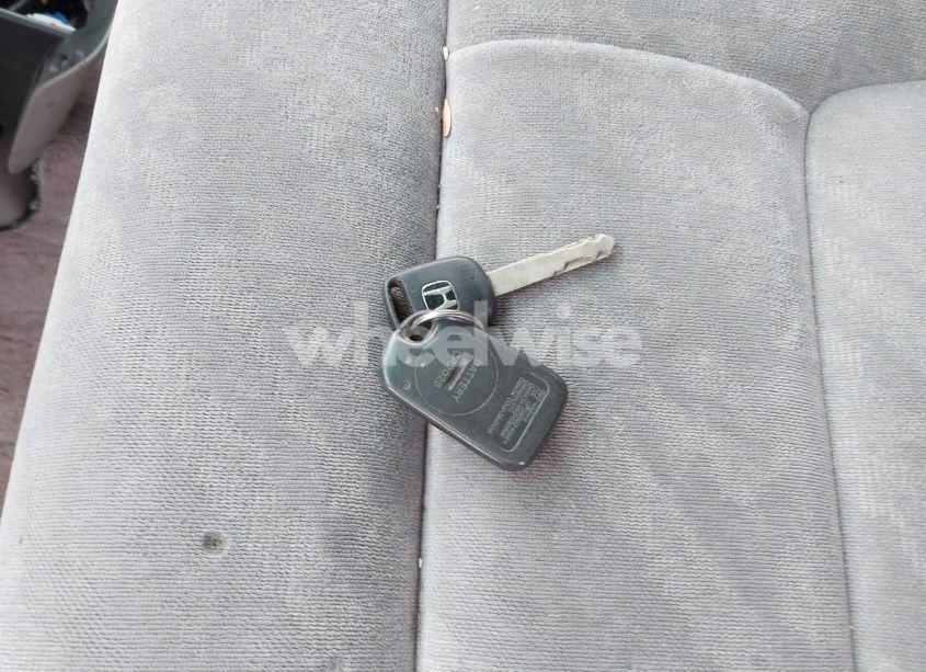 Photo 11 of 2004 Honda Odyssey EX (VIN 5FNRL18604B006577)