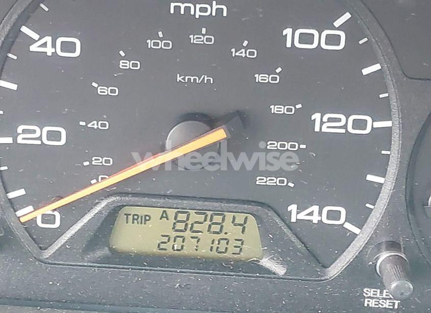 Photo 6 of 2004 Honda Odyssey EX (VIN 5FNRL18604B006577)
