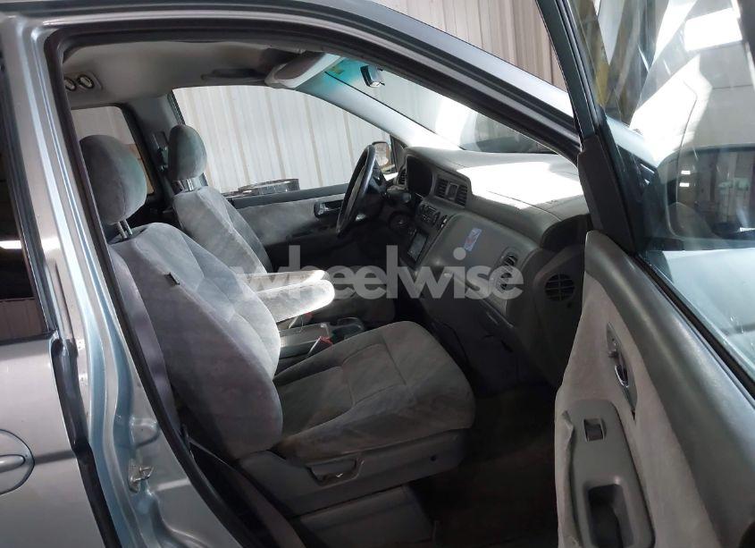 Photo 5 of 2004 Honda Odyssey EX (VIN 5FNRL18614B129420)