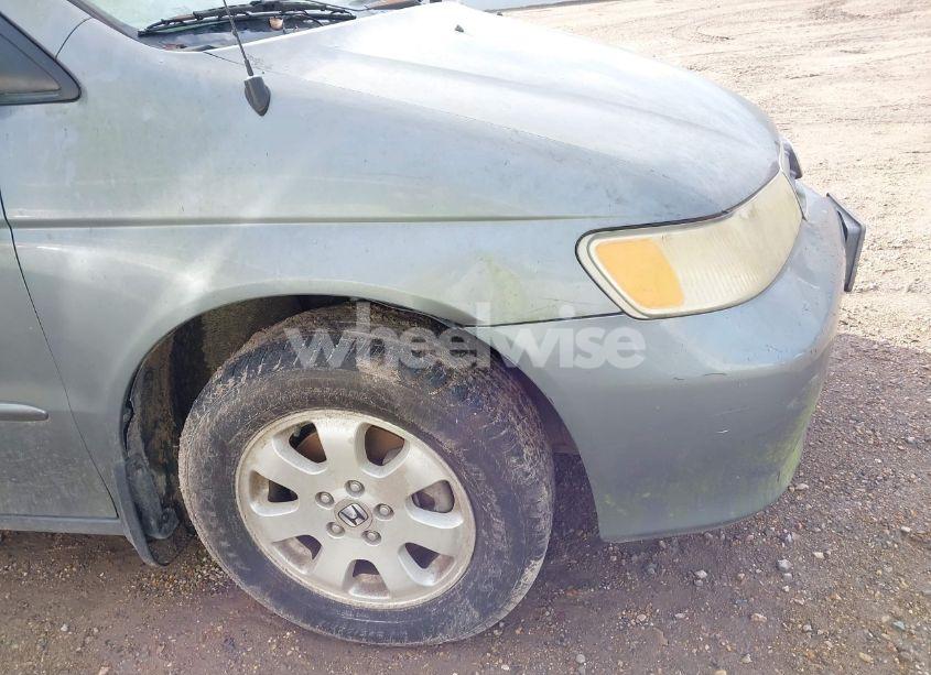 Photo 6 of 2002 Honda Odyssey EX (VIN 5FNRL18622B002186)