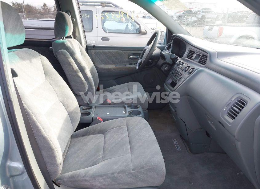 Photo 5 of 2004 Honda Odyssey EX (VIN 5FNRL18624B069440)