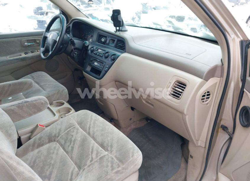 Photo 5 of 2002 Honda Odyssey EX (VIN 5FNRL18632B022236)