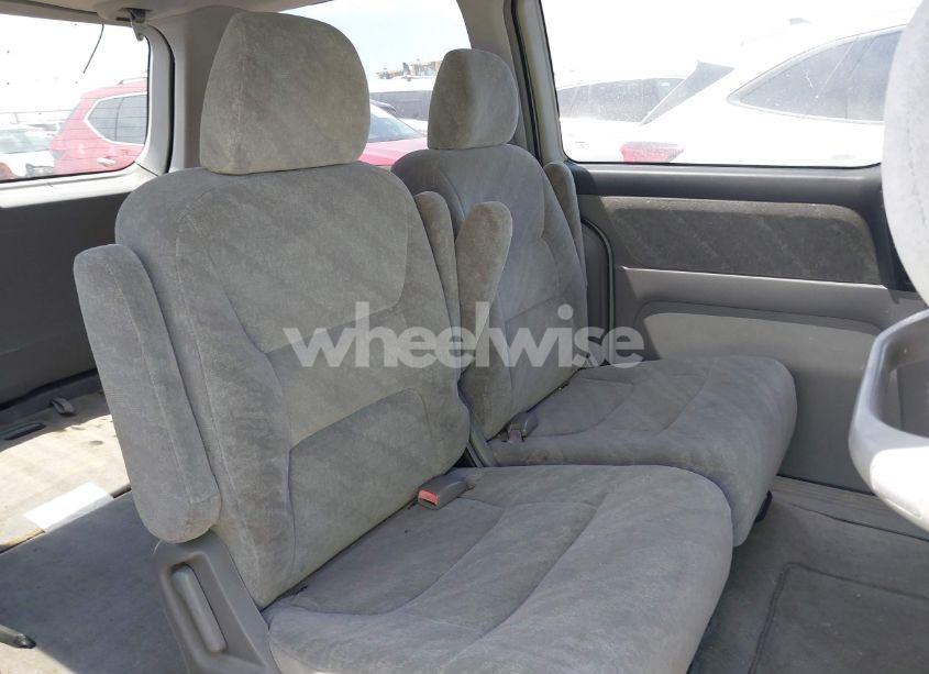 Photo 8 of 2003 Honda Odyssey EX (VIN 5FNRL18633B036686)