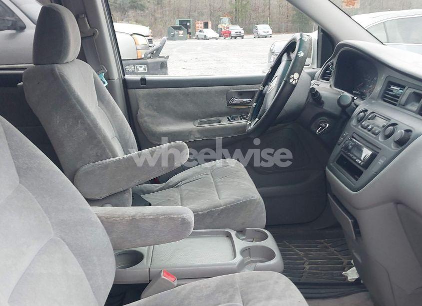 Photo 5 of 2003 Honda Odyssey EX (VIN 5FNRL18633B096757)