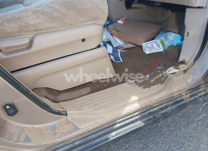 Photo 6 of 2003 Honda Odyssey EX (VIN 5FNRL18633B122838)