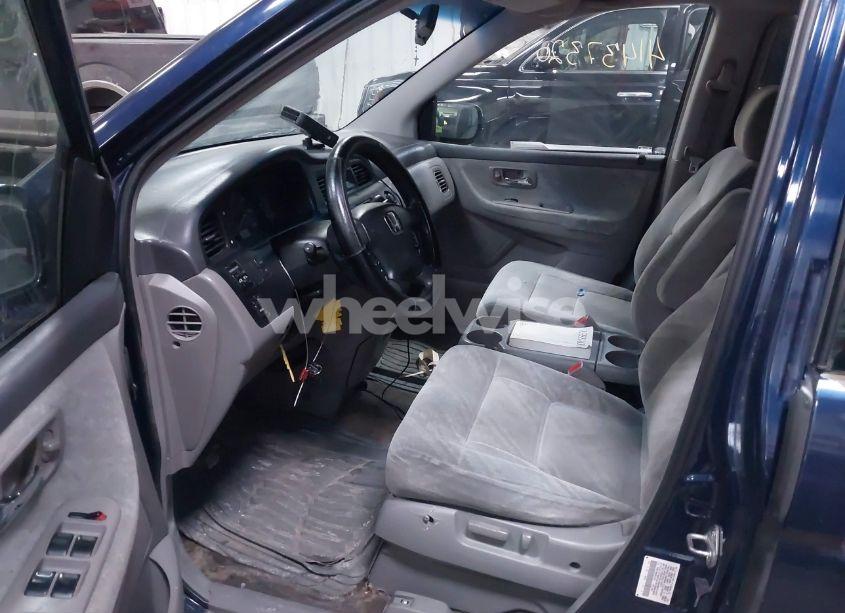 Photo 5 of 2003 Honda Odyssey EX (VIN 5FNRL18633B131247)