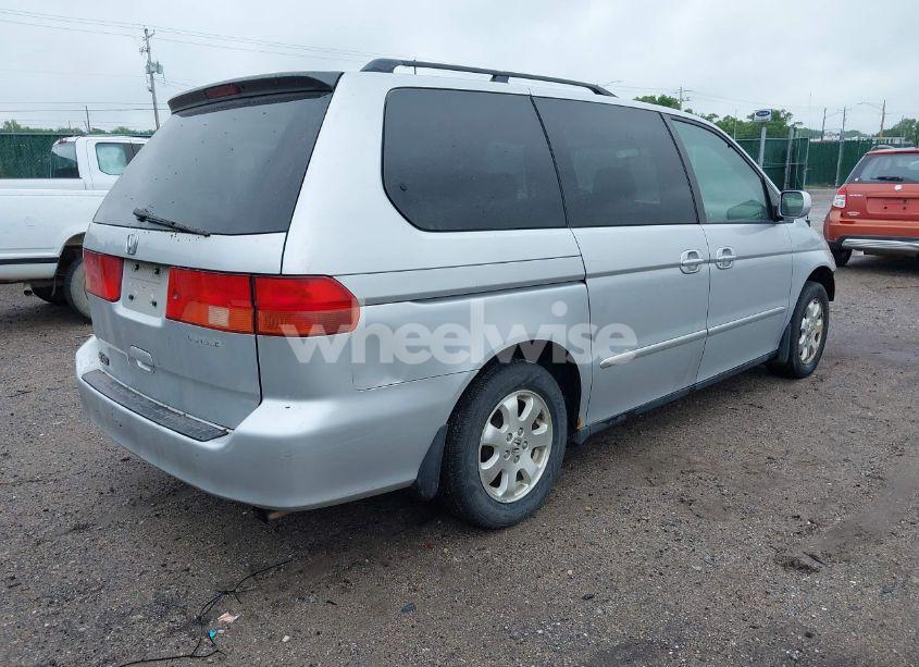 Photo 4 of 2002 Honda Odyssey EX (VIN 5FNRL18642B005803)
