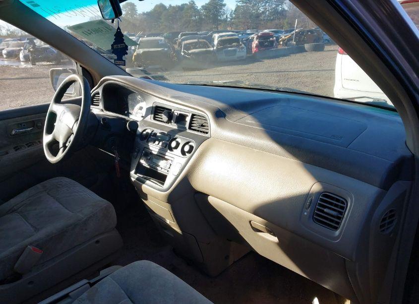 Photo 5 of 2003 Honda Odyssey EX (VIN 5FNRL18643B136232)