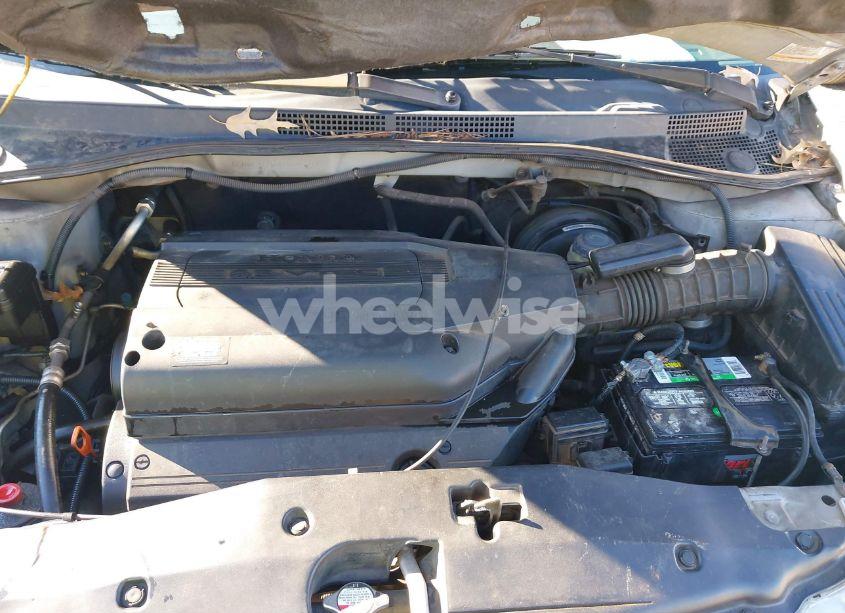 Photo 10 of 2004 Honda Odyssey EX (VIN 5FNRL18654B022337)