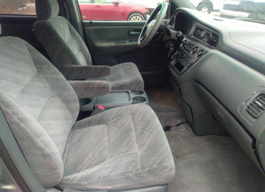 Photo 5 of 2002 Honda Odyssey EX (VIN 5FNRL18662B027298)