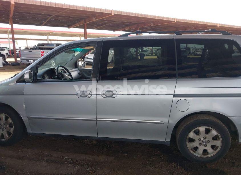 Photo 14 of 2002 Honda Odyssey EX (VIN 5FNRL18662B034817)