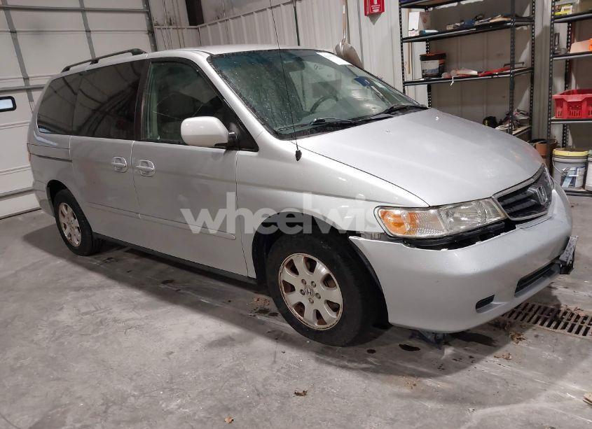 2003 Honda Odyssey EX (VIN 5FNRL18673B009670) main photo