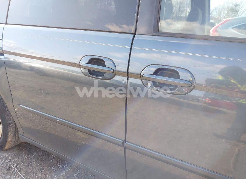 Photo 14 of 2003 Honda Odyssey EX (VIN 5FNRL18673B117805)