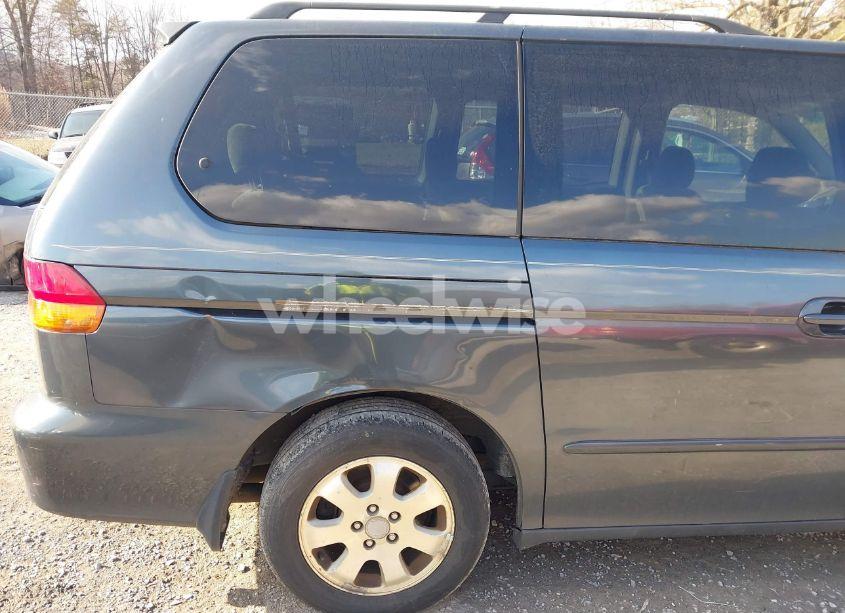 Photo 15 of 2003 Honda Odyssey EX (VIN 5FNRL18673B117805)