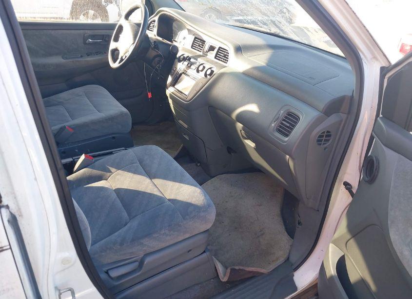 Photo 5 of 2004 Honda Odyssey EX (VIN 5FNRL18674B115389)