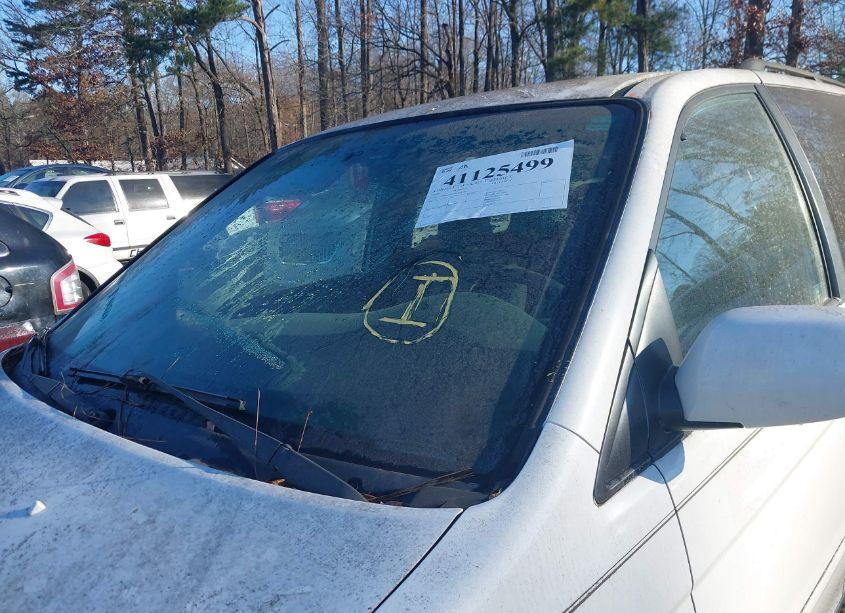 Photo 6 of 2004 Honda Odyssey EX (VIN 5FNRL18674B115389)