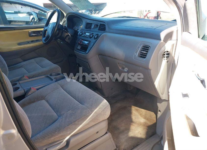 Photo 5 of 2003 Honda Odyssey EX (VIN 5FNRL18683B113813)