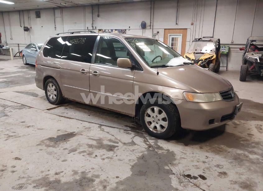 2003 Honda Odyssey EX (VIN 5FNRL18693B143774) main photo