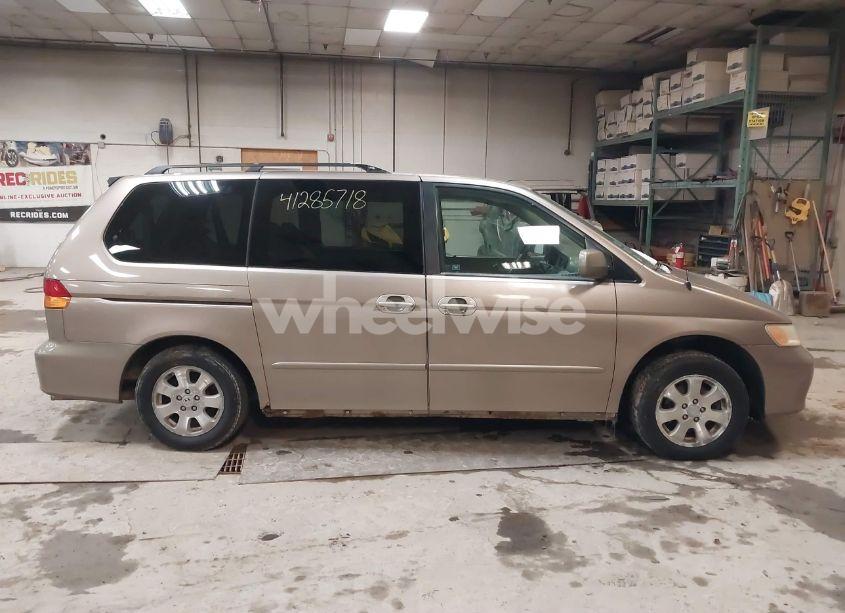 Photo 14 of 2003 Honda Odyssey EX (VIN 5FNRL18693B143774)