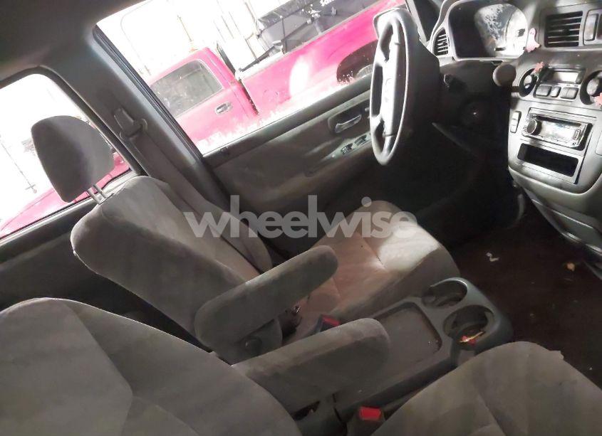 Photo 5 of 2004 Honda Odyssey EX (VIN 5FNRL18694B137300)