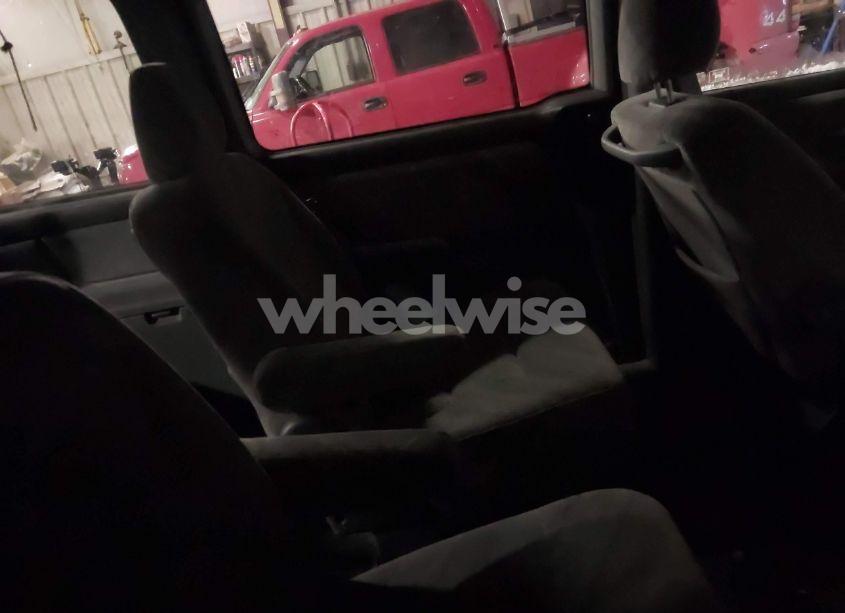 Photo 8 of 2004 Honda Odyssey EX (VIN 5FNRL18694B137300)