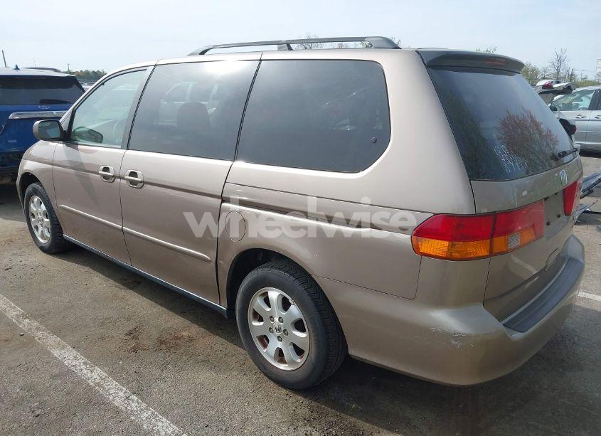 Photo 3 of 2003 Honda Odyssey EX (VIN 5FNRL186X3B031520)