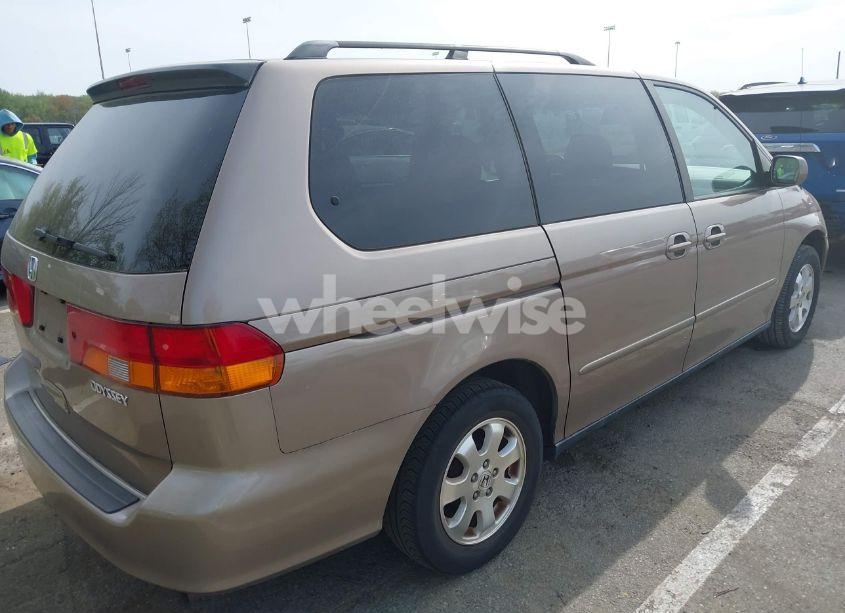 Photo 4 of 2003 Honda Odyssey EX (VIN 5FNRL186X3B031520)