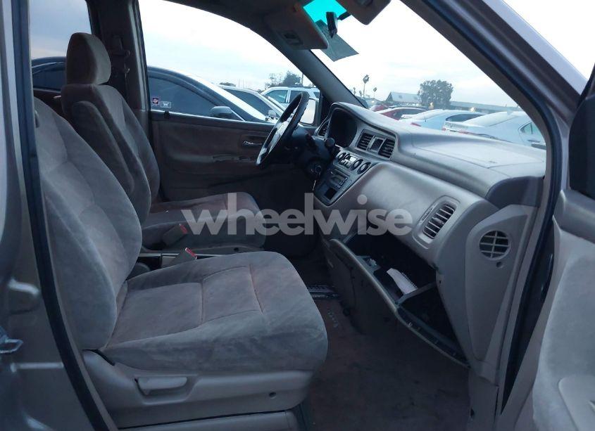 Photo 5 of 2003 Honda Odyssey EX (VIN 5FNRL186X3B044655)