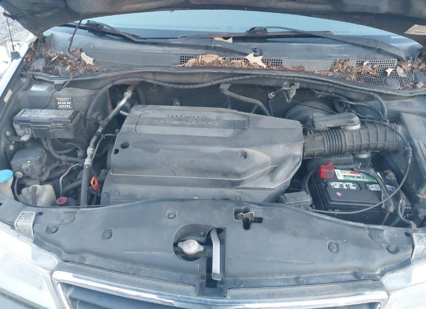 Photo 10 of 2003 Honda Odyssey EX (VIN 5FNRL186X3B083908)